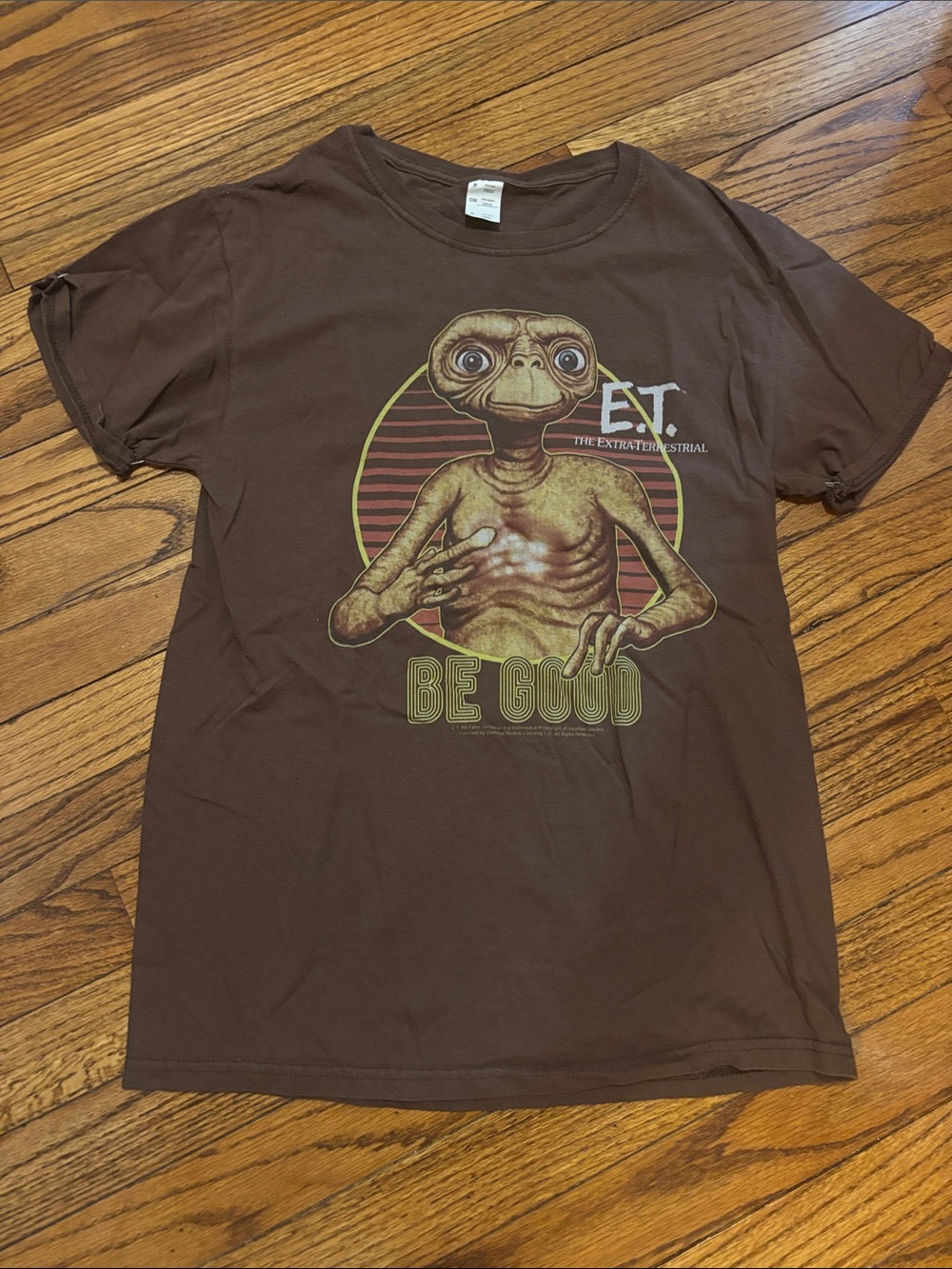 E.T. 'Be Good' Graphic Tee - Brown